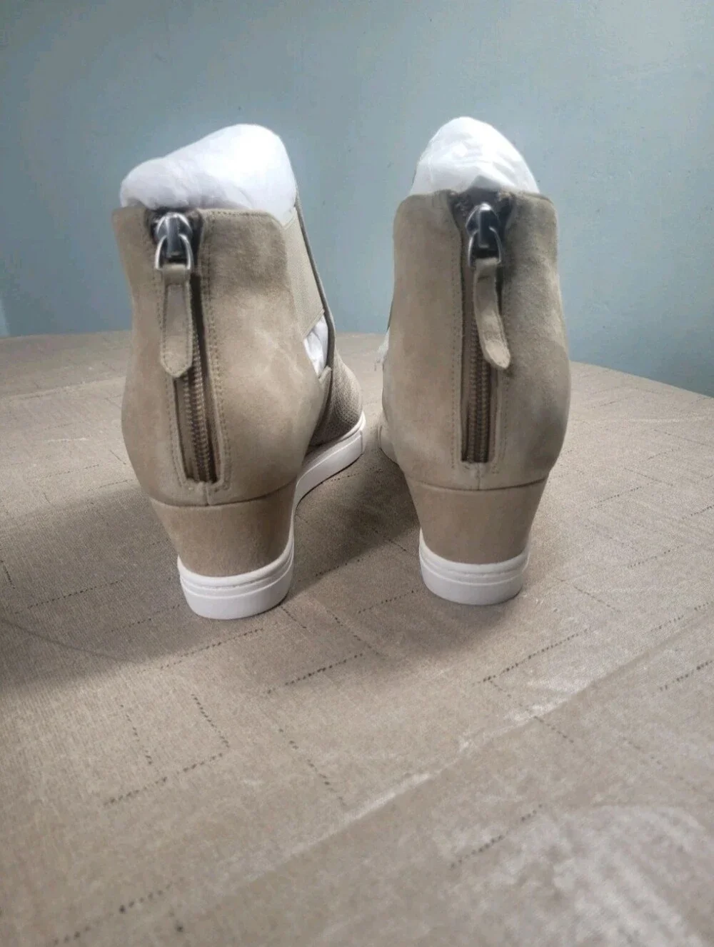 Linea Paolo Amanda 10.5 Wedge Booties Slip On Perforated Taupe Grey Women's